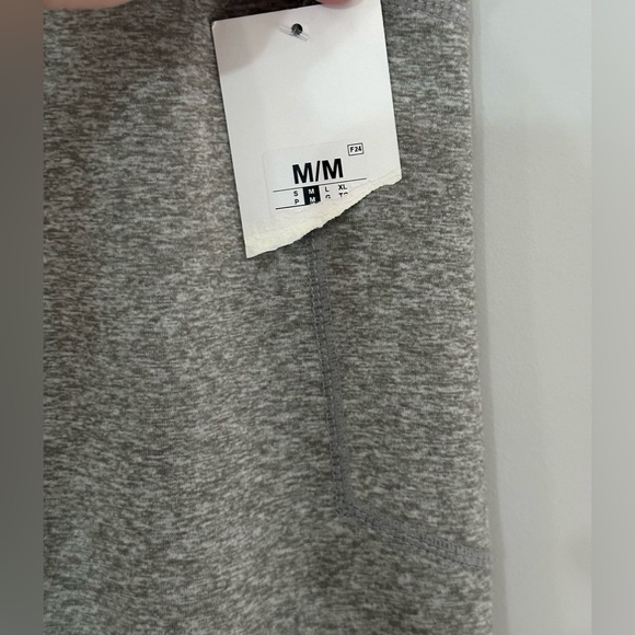 ✨NWT✨ Refuge Athletics- Women’s Leggings- Size Medium - Picture 3 of 11